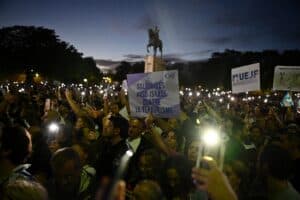 Antisémitisme: une marche du « sursaut » et de la discorde politique