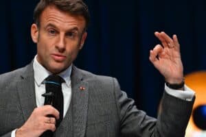Emmanuel Macron ou comment échapper au syndrome du canard boiteux