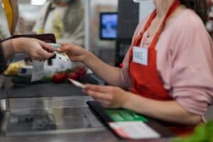 Étude de l’Ifop : Les classes moyennes plus sévèrement impactées par l’inflation