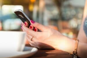 Santé : s’informer sur les réseaux sociaux favorise les comportements à risque