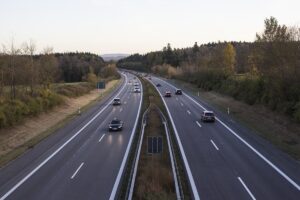 Pierre Chasseray (association 40 millions d’automobilistes) sur la hausse des autoroutes : “C’est un braquage !”