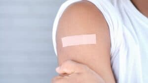 Vaccin papillomavirus : nouvelles consignes de surveillance post-injection