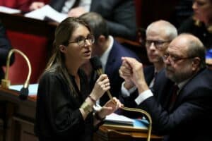 IVG dans la Constitution: réunion du Congrès « le 5 mars », annonce Aurore Bergé