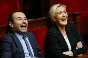 Immigration: le RN, absent des négociations mais au centre du jeu, se sent « vainqueur »
