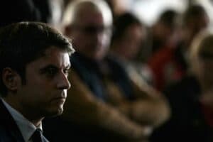 Attal prépare « un programme de souffrance générale », selon Bompard