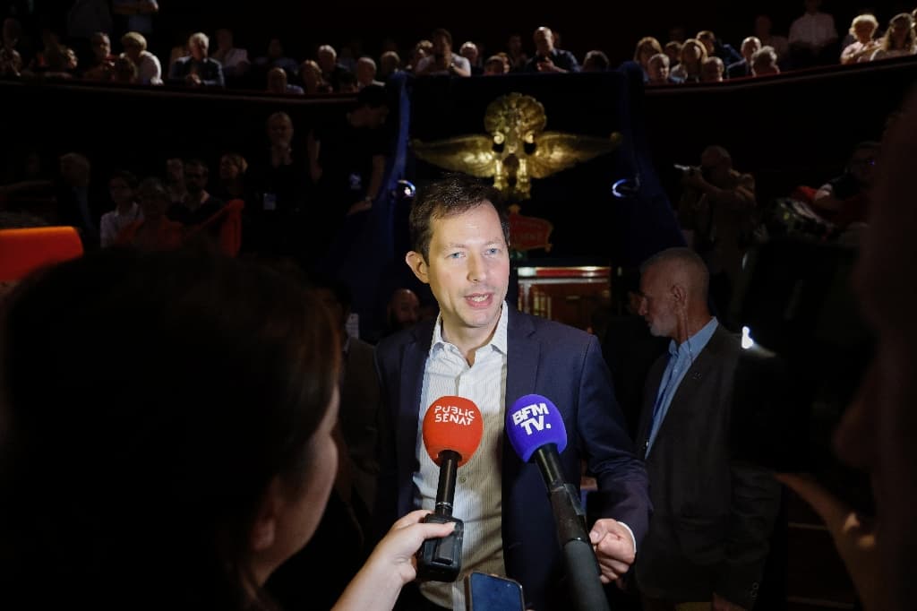 Européennes: LR accèlère en lançant Bellamy dans la course