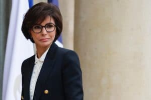 Dati voit du « mépris de classe » dans les réactions à sa nomination