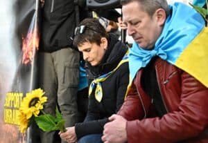 Manifestations pro-Ukraine en Europe après deux ans de guerre