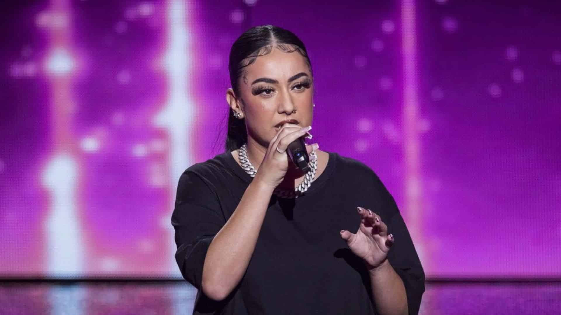 The Voice : Eleen recalée aux auditions à l’aveugle, elle tacle très fort les coachs, regardez !