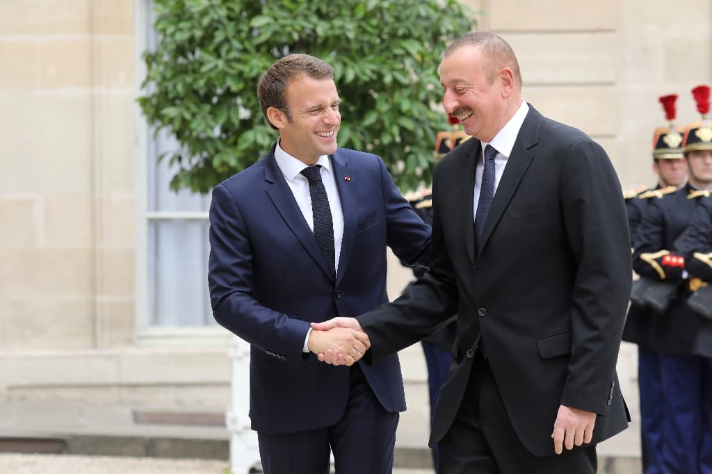 En France, la stratégie d’influence de l’Azerbaïdjan dans une mauvaise passe