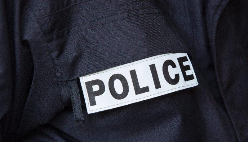 Un homme qui « menaçait » des policiers avec une « lame de boucher » tué à Paris