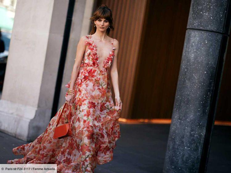 Cette robe longue Zara est LA grande tendance du printemps (et elle coûte moins de 40 euros)
