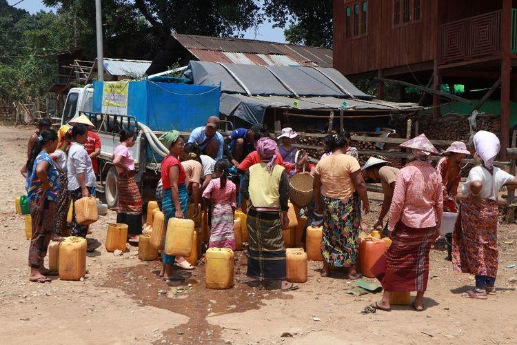 Canicule en Birmanie: l'accès à l'eau, nouveau péril pour les personnes déplacées