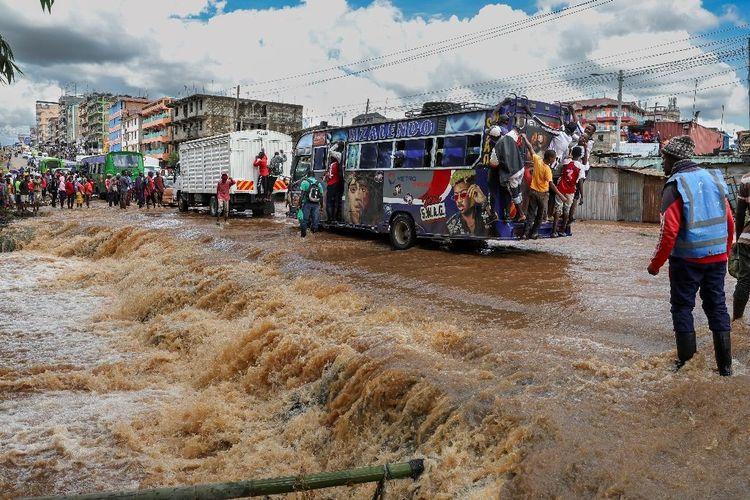 Pluies diluviennes au Kenya: 10 morts dans des inondations à Nairobi
