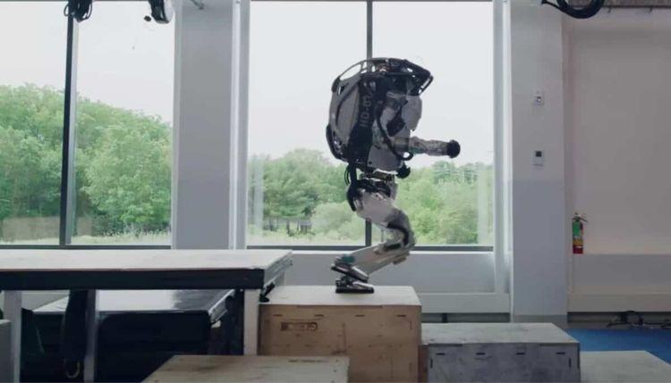 Boston Dynamics envoie Atlas à la maison de retraite pour robots
