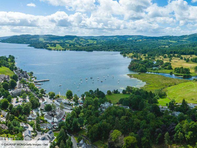 Le plus grand lac naturel d'Angleterre devient vert en raison du nombre croissant de touristes