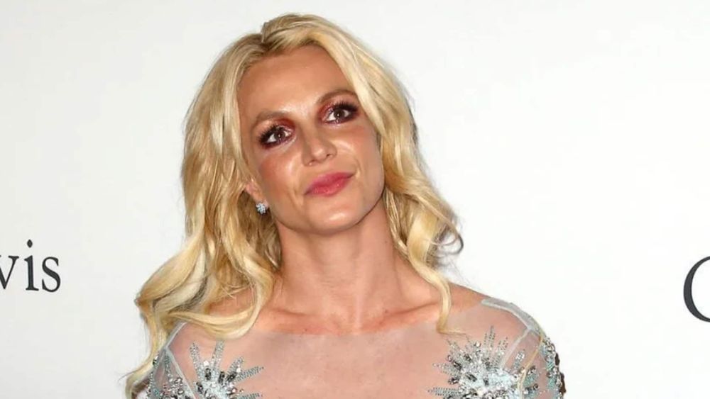 Britney Spears: ¿La cantante fuera de control en el restaurante? ¡Esta noche renueva los temores de los fans!