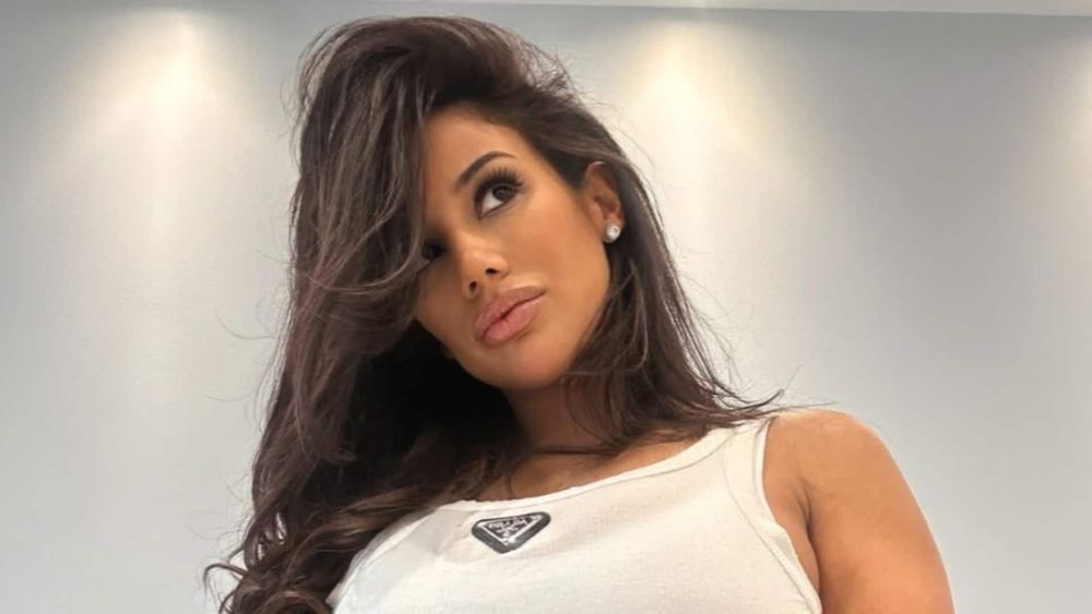 ¡Finalmente, Sarah Martins se confiesa sobre el padre de su bebé!